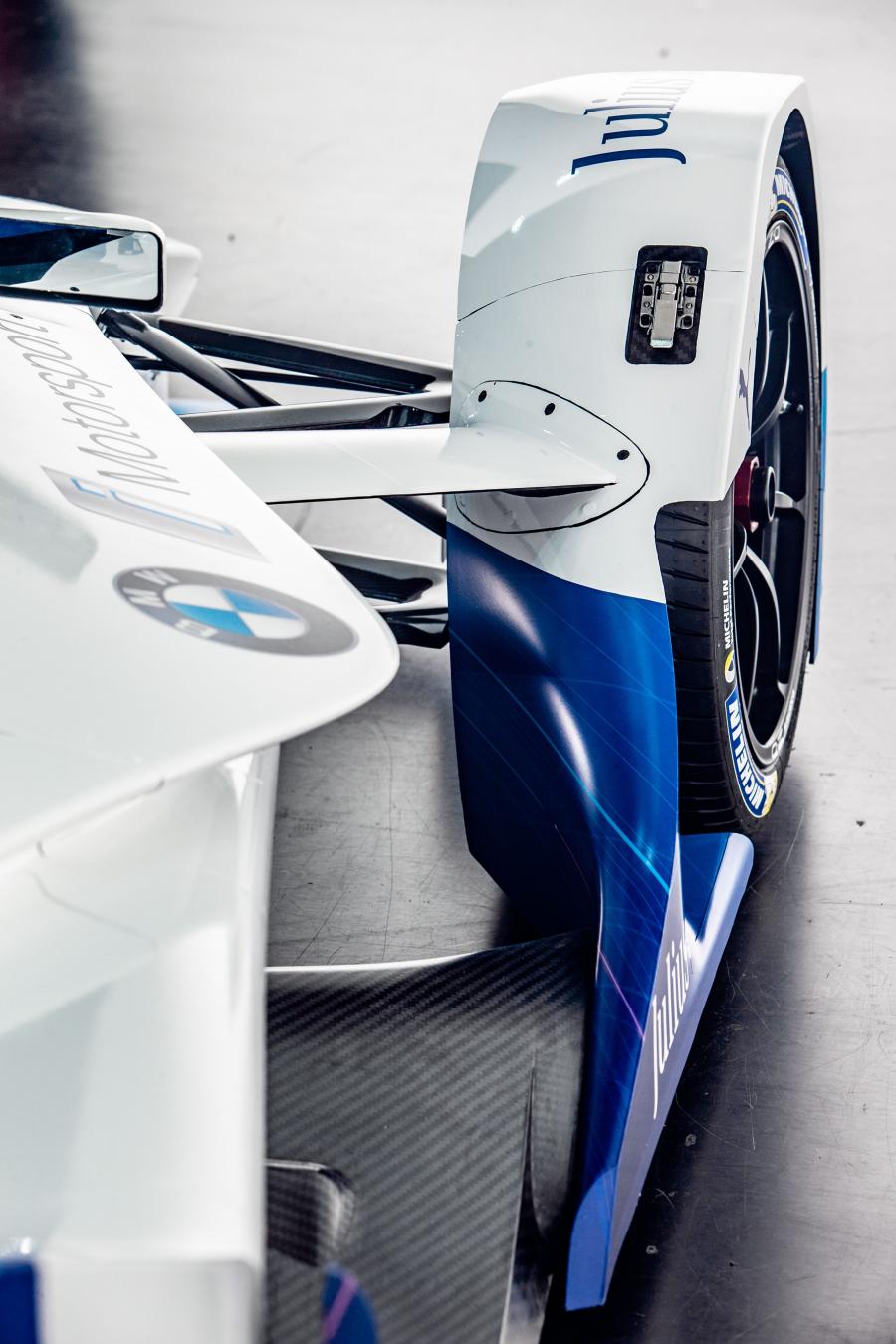 Детали экстерьера BMW iFE.18 2018 года  (фото 30 из 59)